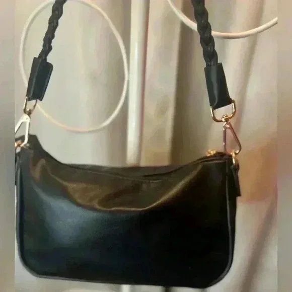 Black Vegan leather shoulder bag with braided strap - Picture 1 of 7